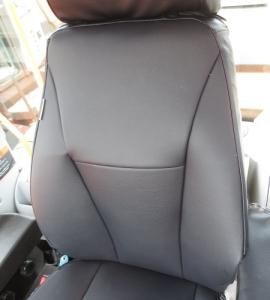 日立建機 ZW180, ZW180-5B-/6, ZW200他 】ヘッドレスト