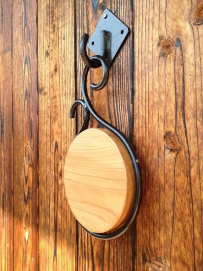 看板吊り下げ金具　サインブラケット 看板吊り下げ金具・サインブラケット（ブラック）の通販・販売