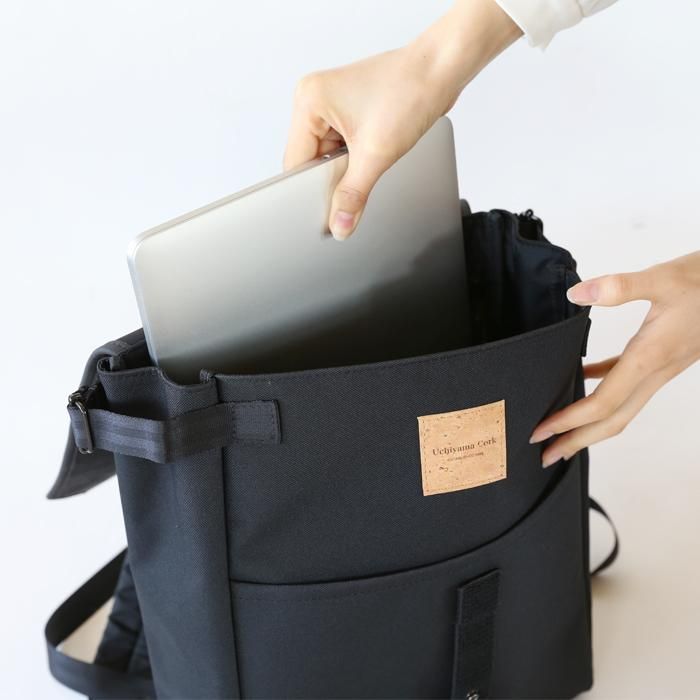 フラップリュック-UchiyamaCork直接販売- 黒いコルク生地が完成 フラップリュック-UchiyamaCork直接販売- 黒いコルク生地が完成
