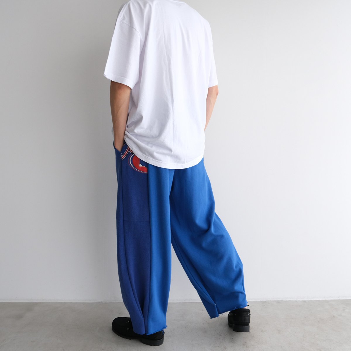 77circa『circa make cutback wide sweat pants（SIZE : M