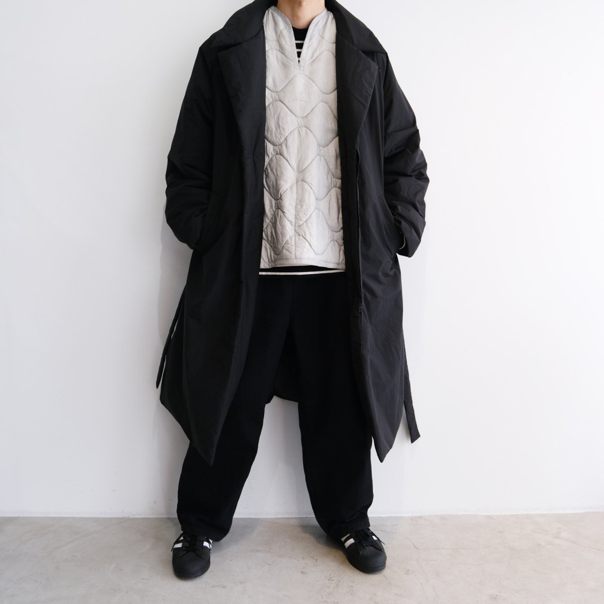 正規品販売！ INNAT INNAT LINER COAT SUMIKURO INNAT (炭染め) メンズ