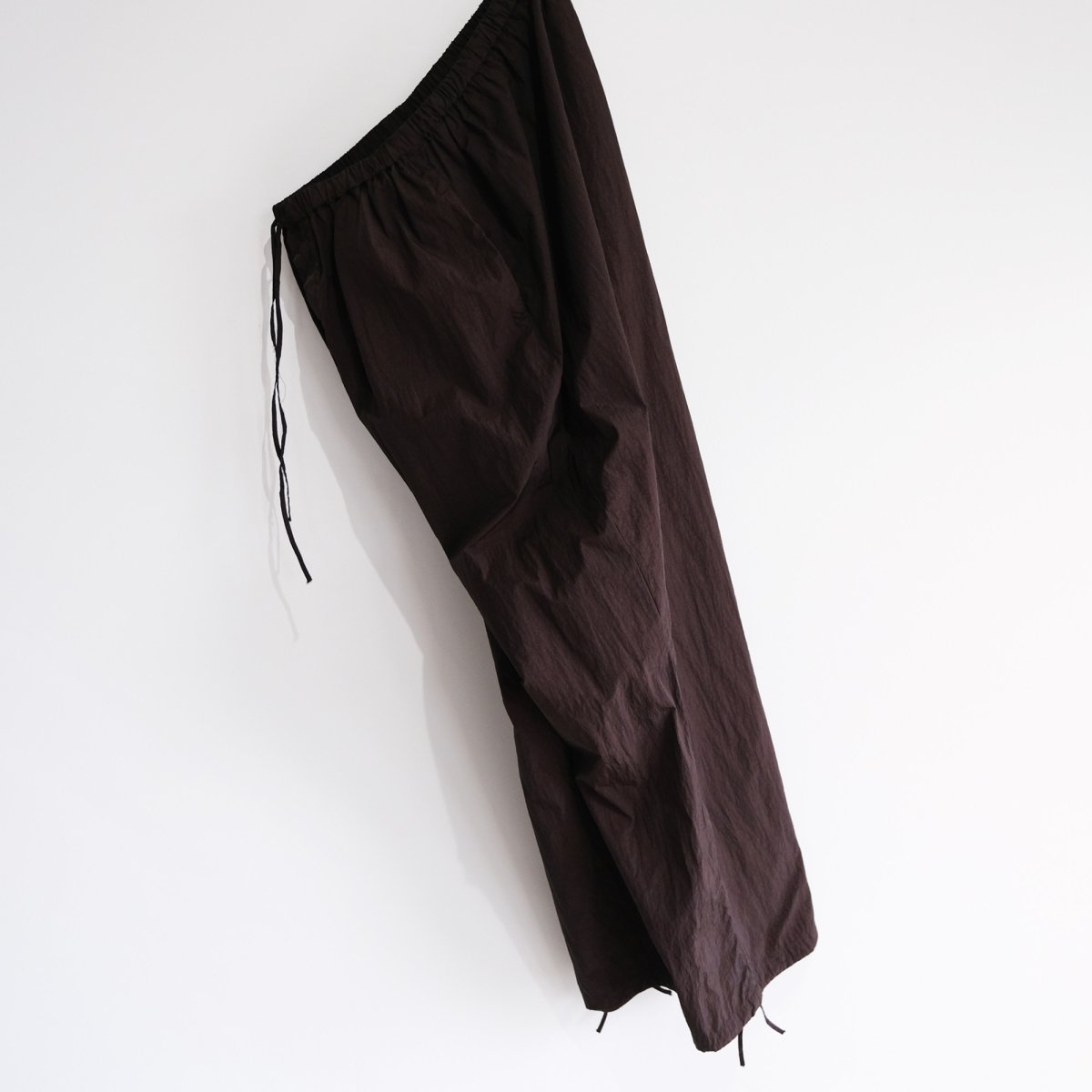 ATON『HAND DYED OVER PANTS』