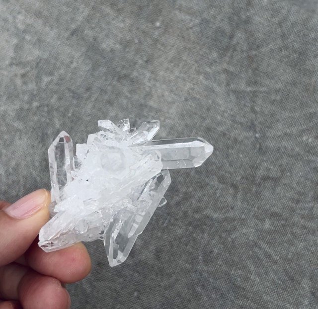 RAW CRYSTAL ʥå   ꥹ 饹