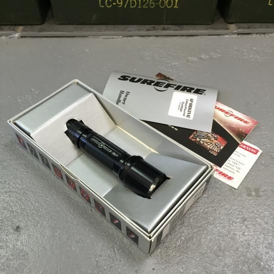 セブンイレブン 冬ギフト 2024 SUREFIRE シュアファイア 6P 旧刻印（米軍放出品 SUREFIRE 6P その他