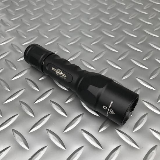 米軍放出 SUREFIRE 6PX PRO フラッシュライト 中古品 - S&C 米軍放出 SUREFIRE 6PX PRO フラッシュライト 中古品 - S&C