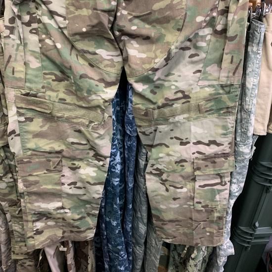 米軍放出品　OEF-CP マルチカム　ACP FR コンバットパンツ　サイズM 米軍実物 ARMY コンバットパンツ マルチカム FR M-R