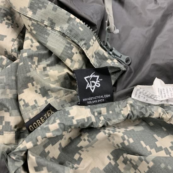 米軍実物 ADS ACU/UCP Lightweight ゴアテックスジャケット L-R 米軍実物 ADS ACU/UCP Lightweight ゴアテックスジャケット L-R