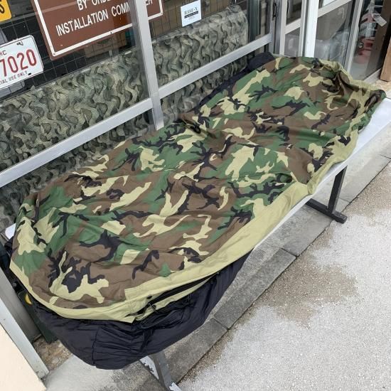 MIL-TEC スリーピングバッグ カバー 防水・透湿 3層式 - BW FLECKTARN