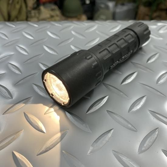 米軍放出 SUREFIRE G2/Nitrolon フラッシュライト シュア 米軍放出 SUREFIRE G2/Nitrolon フラッシュライト シュア