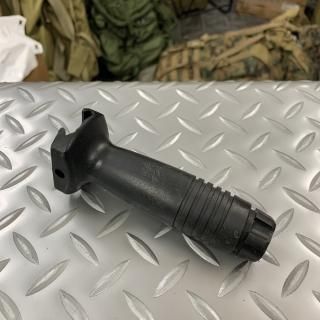 米軍放出品実物P&Sフォアグリップレイルカバーセット中古品37 米軍放出品実物 P&S フォアグリップ。レイルカバーセット中古品