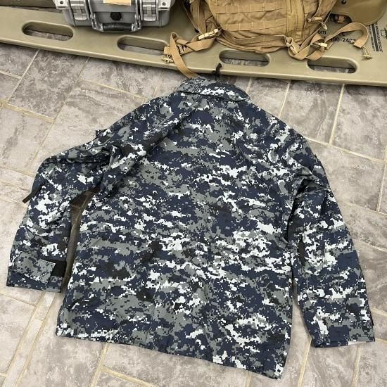 米軍実物　US NAAVY ゴアテックスパーカー　XL-LONG 米軍 海軍NWUゴアテックスパーカーMEDIUM-LONG - ミリタリー