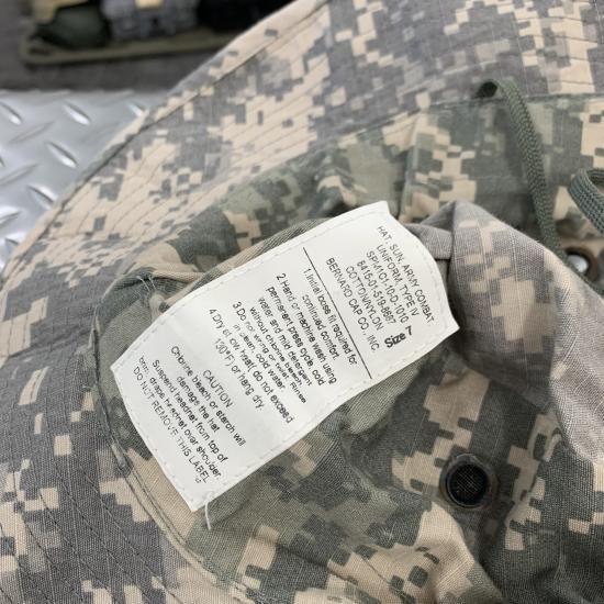 米軍放出品　実物　ACU UCP ニーパット　エルボーパット MILITARY 米軍 ACU (UCP) ニーパット＆エルボーパットセット