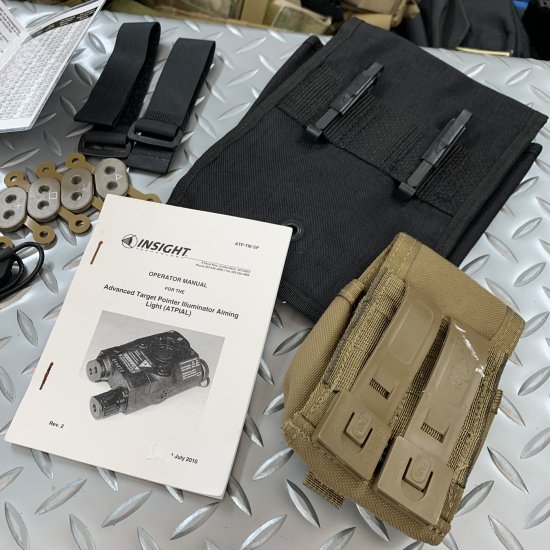 米軍放出品 SPECTER RECOVERY POUCH ダンプポーチ