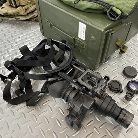 米軍実物 ITT AN/PVS-7D GenⅢ ナイトビジョンハウジング 米軍実物 ITT AN/PVS-7D GenⅢ ナイトビジョンハウジング