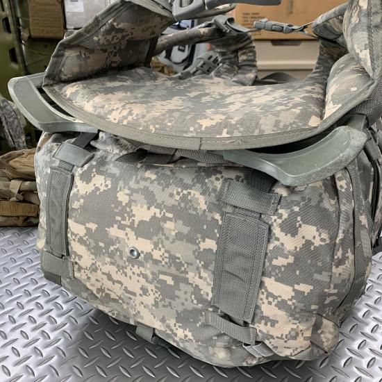 米軍実物 ARMY ACU/UCP Large Rucksack フィールドパック 米軍実物 ARMY ACU/UCP Large Rucksack フィールドパック