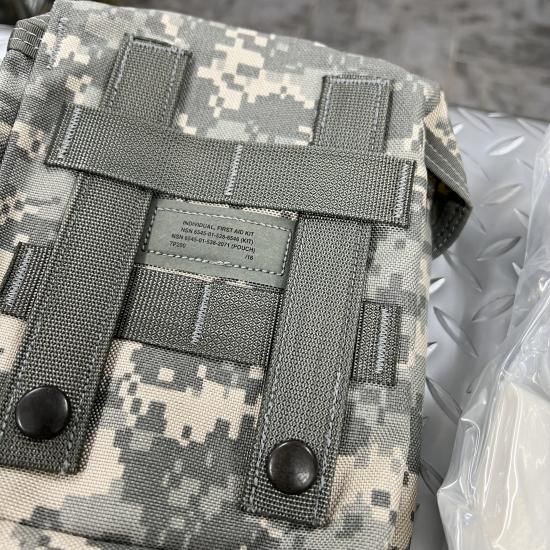 IFAK キット　実物　放出品　メディックキット Amazon.co.jp: ポータブルミリタリー キャンプおよびハイキング