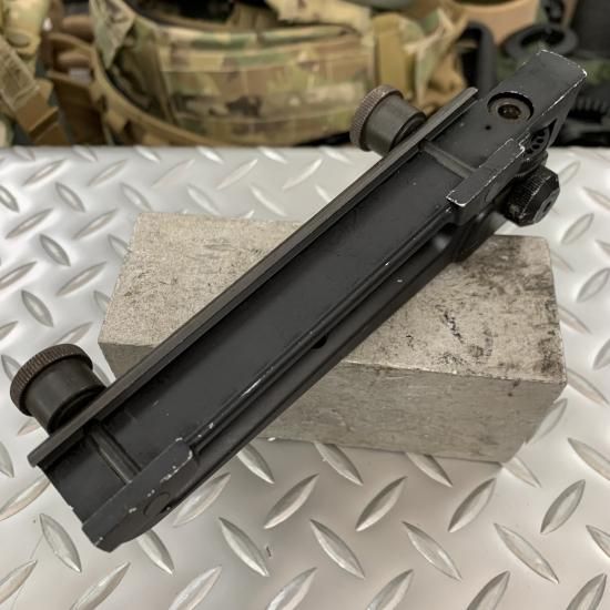 米軍　実物　M4 キャリングハンドル　CARDINAL ② 送料無料 米軍実物 M4 キャリング ハンドル 陸軍 海兵隊 特殊部隊