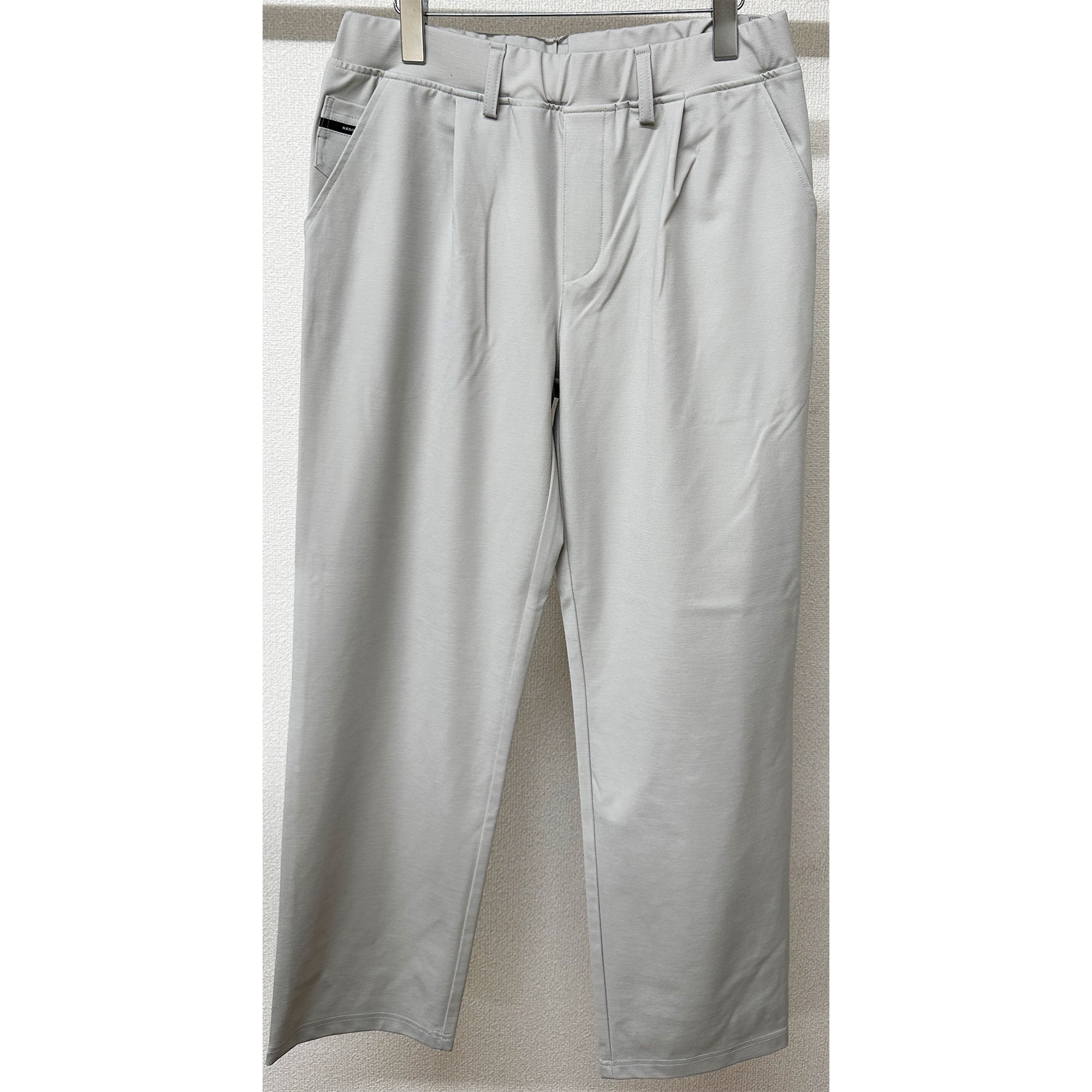 <img class='new_mark_img1' src='https://img.shop-pro.jp/img/new/icons1.gif' style='border:none;display:inline;margin:0px;padding:0px;width:auto;' />CHRIS EASY WIDE TUCK PANTS GREYGE