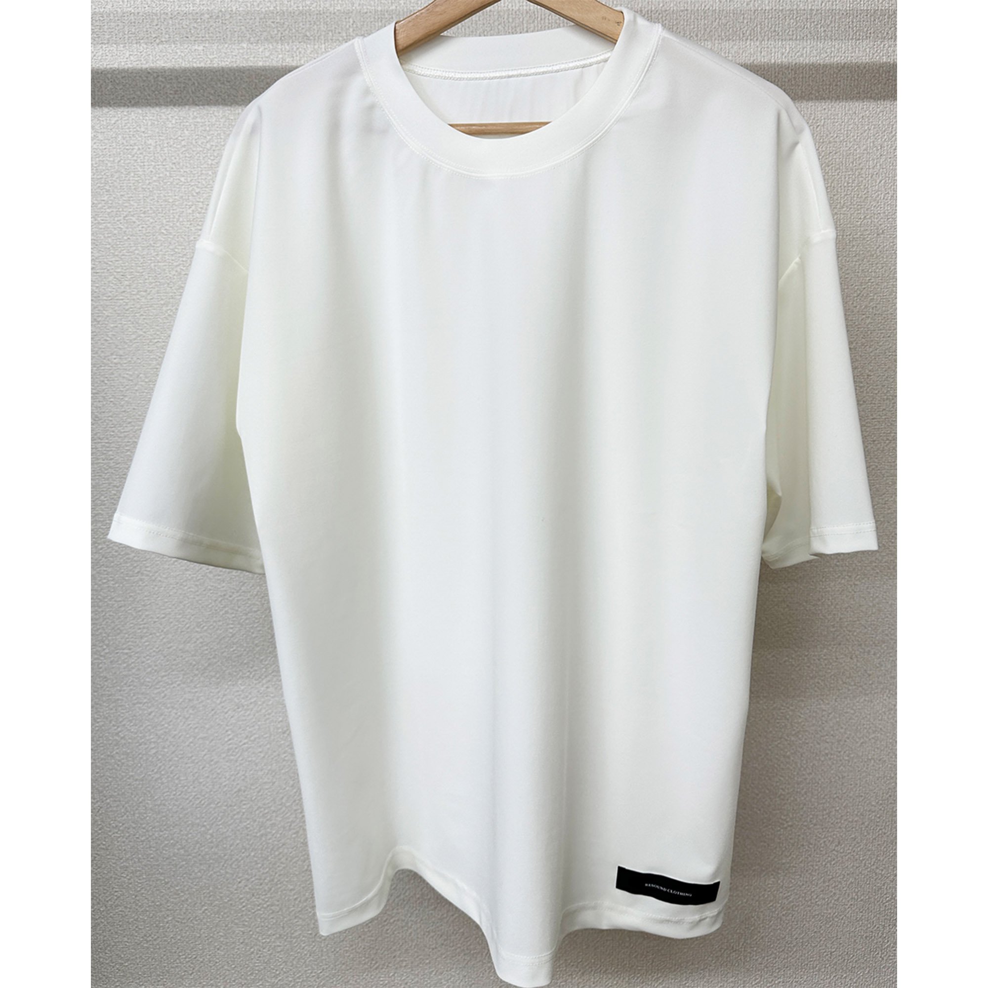 <img class='new_mark_img1' src='https://img.shop-pro.jp/img/new/icons1.gif' style='border:none;display:inline;margin:0px;padding:0px;width:auto;' />OX JERSEY OVER TEE WHITE