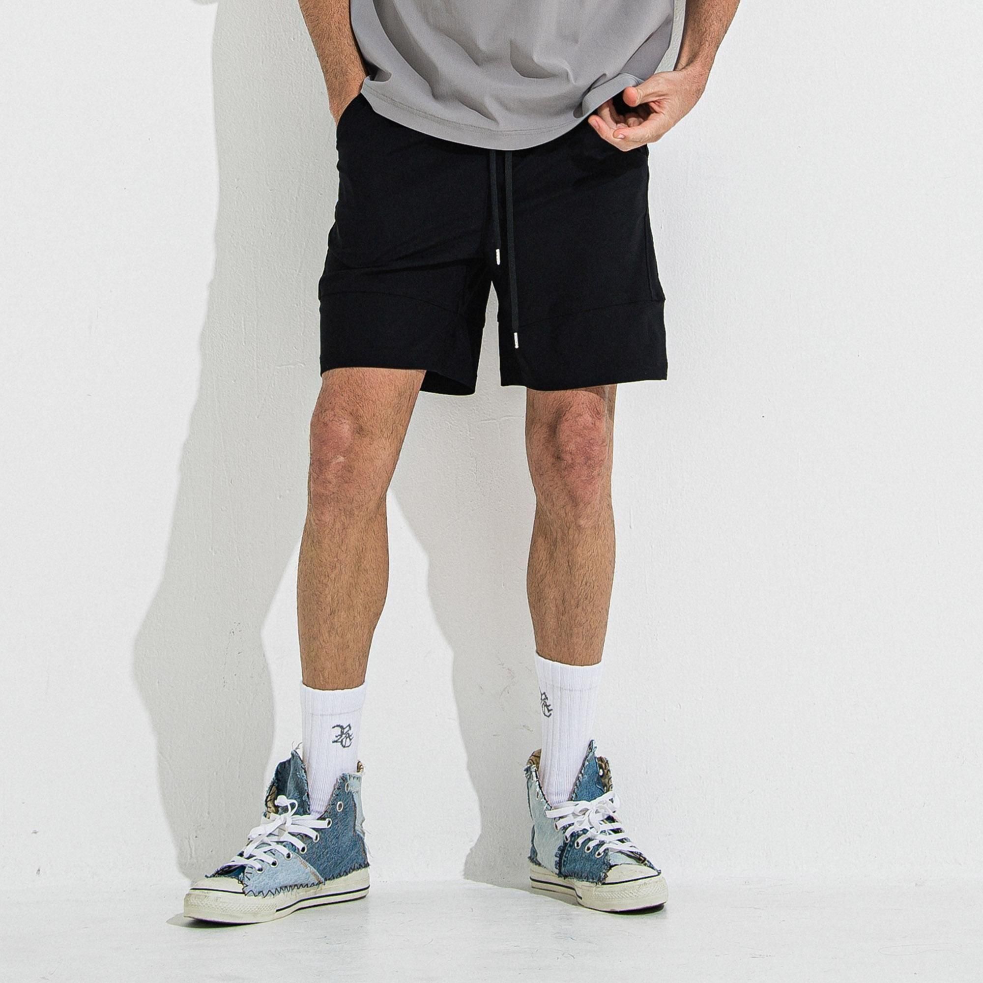 <img class='new_mark_img1' src='https://img.shop-pro.jp/img/new/icons1.gif' style='border:none;display:inline;margin:0px;padding:0px;width:auto;' />TYLER NYLON SHORTS BLACK