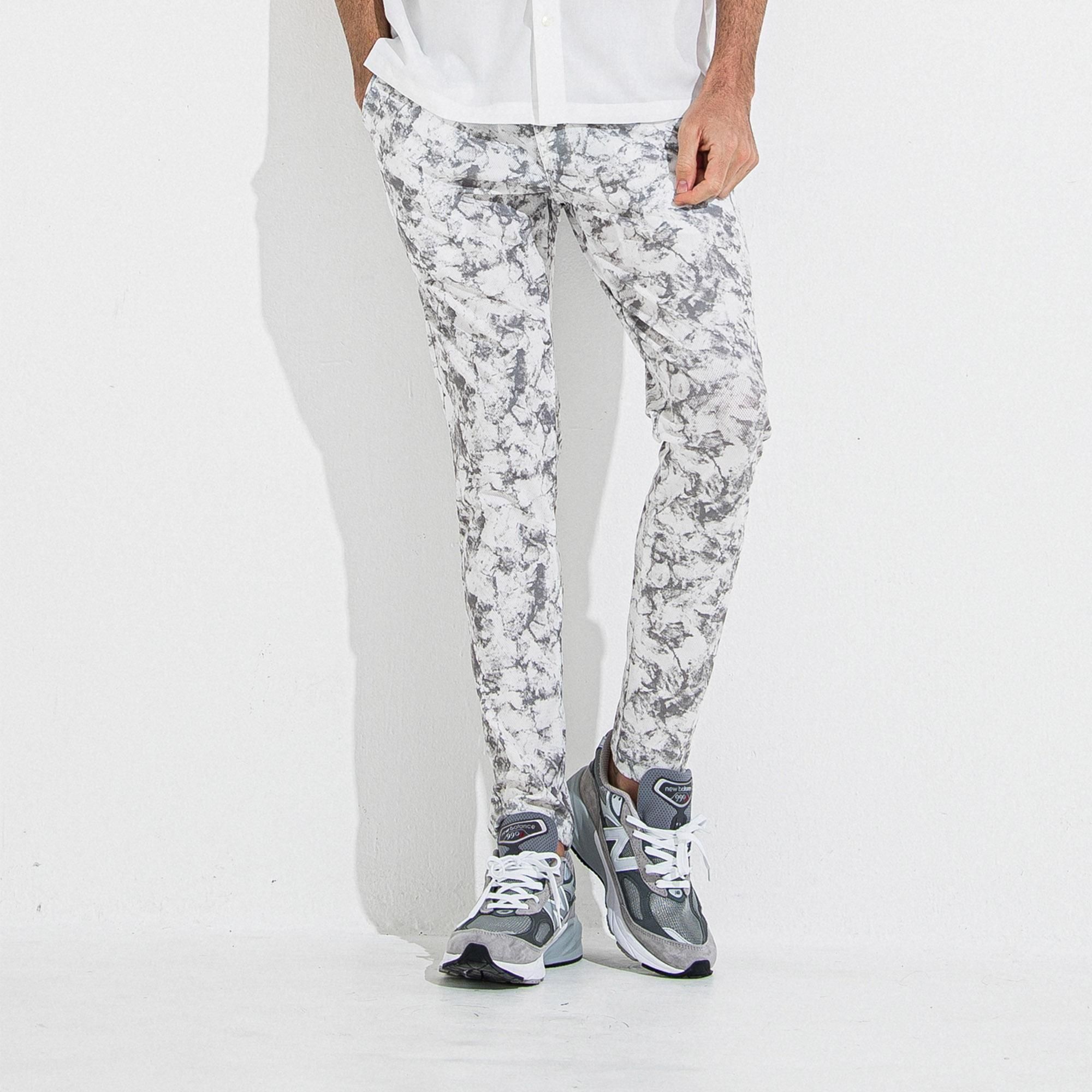 <img class='new_mark_img1' src='https://img.shop-pro.jp/img/new/icons1.gif' style='border:none;display:inline;margin:0px;padding:0px;width:auto;' />CHRIS EASY TUCK  PANTS marble GREY