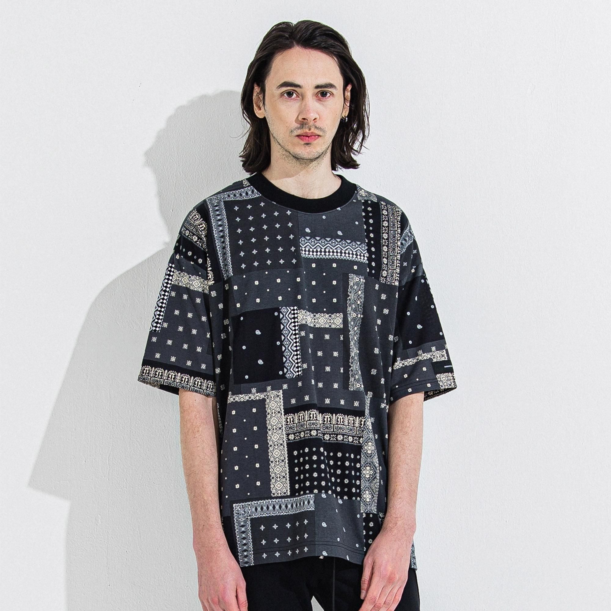 <img class='new_mark_img1' src='https://img.shop-pro.jp/img/new/icons1.gif' style='border:none;display:inline;margin:0px;padding:0px;width:auto;' />BANDANA OVER TEE BLACK