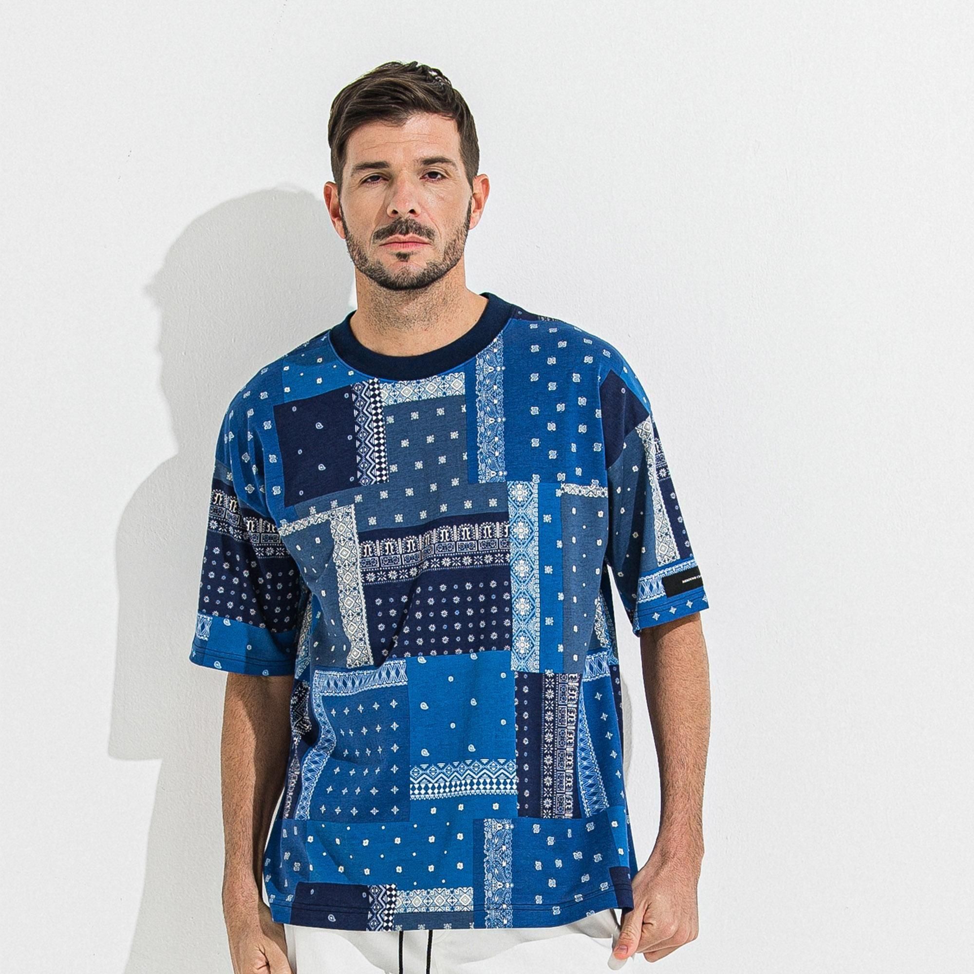 <img class='new_mark_img1' src='https://img.shop-pro.jp/img/new/icons1.gif' style='border:none;display:inline;margin:0px;padding:0px;width:auto;' />BANDANA OVER TEE NAVY