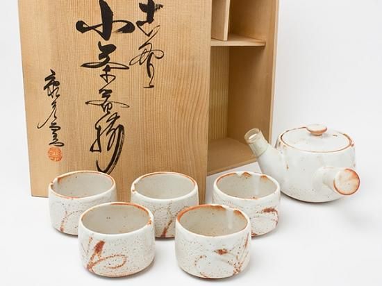 送料無料】美濃康元窯 志野焼き茶器揃（木箱入り）（急須1個＋湯呑5個