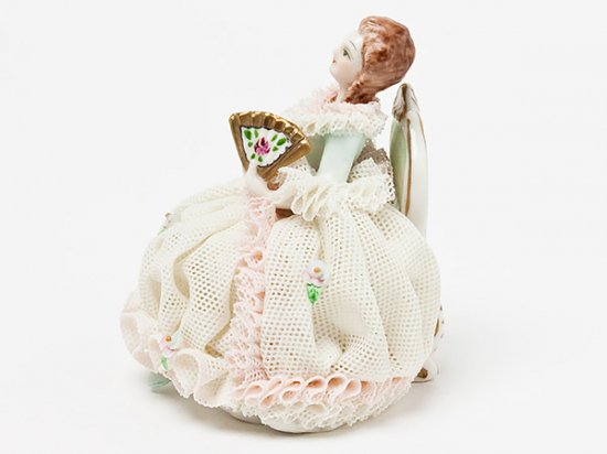 アイリッシュ ドレスデン　陶器 レース 人形