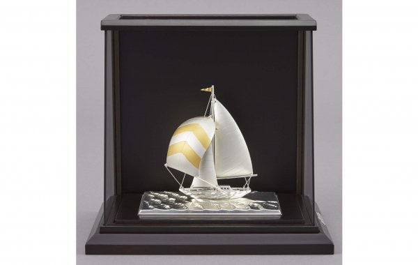 純銀 丸形帆船 7号 スロープケース 武比古 置物 共箱付き 銀製 銀製品