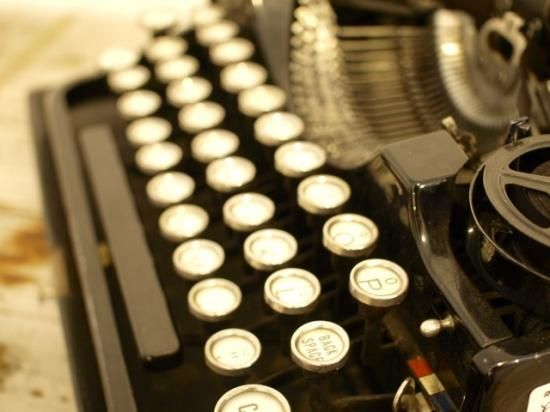 アメリカUNDERWOOD社タイプライター(3-bank portable typewriter