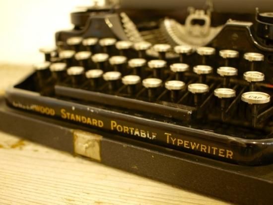 実働品 UNDERWOOD PORTABLE 3BANK タイプライター