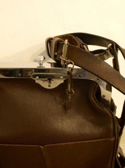 Vintage Leather Conductor Bag（革製車掌バッグ） - Baum's