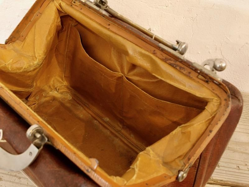 Vintage Leather doctor Bag - Baum's Antik Markt