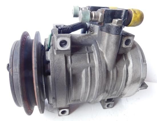 ○コンプレッサー○バレオ 冷凍機用 Z0012471B/DKS22-X【中古品