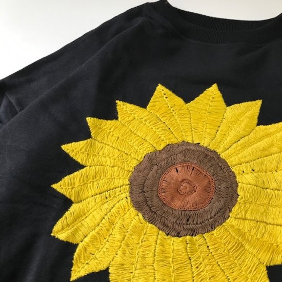 Niche. FLOWER EMB SWEAT BIG SUNFLOWER IGAC-06 0