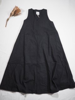 <img class='new_mark_img1' src='https://img.shop-pro.jp/img/new/icons16.gif' style='border:none;display:inline;margin:0px;padding:0px;width:auto;' />GRAMICCI WOOL TENT DRESS 