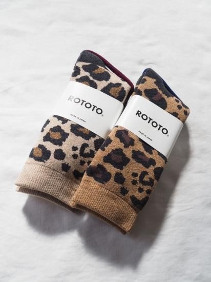 Rototo PILE LEOPARD CREW SOCKS R1340 2