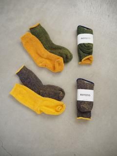 <img class='new_mark_img1' src='https://img.shop-pro.jp/img/new/icons12.gif' style='border:none;display:inline;margin:0px;padding:0px;width:auto;' />Rototo RIVERSIBLE PILE SOCKS 