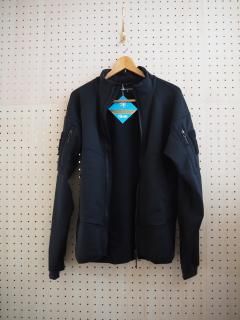 <img class='new_mark_img1' src='https://img.shop-pro.jp/img/new/icons12.gif' style='border:none;display:inline;margin:0px;padding:0px;width:auto;' />tilak  JOTUN MiG JACKET  