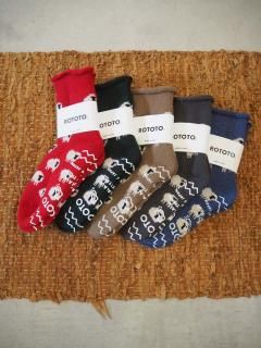 <img class='new_mark_img1' src='https://img.shop-pro.jp/img/new/icons12.gif' style='border:none;display:inline;margin:0px;padding:0px;width:auto;' />Rototo PILE ROOM SOCKS 