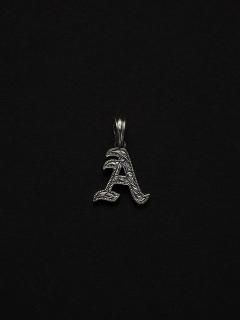 ANTIDOTE BUYERS CLUBEngraved Initial Pendant