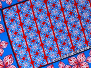 【カンガ】　ブルー×レッド　フラワー　東アフリカ民族布