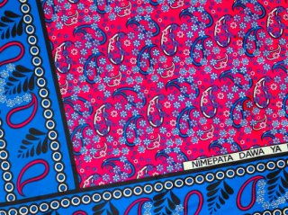 【カンガ】　ピンク×ブルー　フラワー　東アフリカ民族布