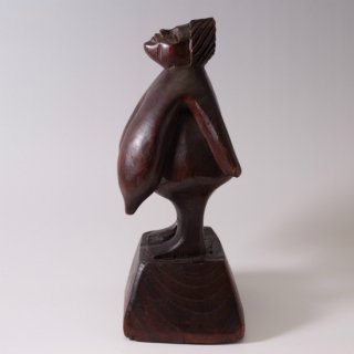 アフリカ部族の木彫り　ヴィーナス土偶のような裸婦像