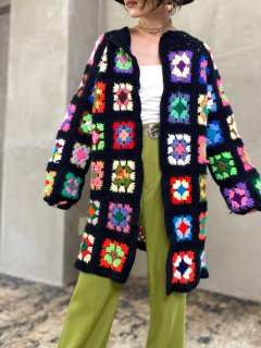 <img class='new_mark_img1' src='https://img.shop-pro.jp/img/new/icons14.gif' style='border:none;display:inline;margin:0px;padding:0px;width:auto;' />GRANNY SQUARE KNIT JACKET