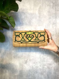 EMBROIDERED CLUTCH BAG