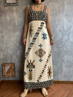 <img class='new_mark_img1' src='https://img.shop-pro.jp/img/new/icons14.gif' style='border:none;display:inline;margin:0px;padding:0px;width:auto;' />1970s USA DESIGN MAXI DRESS