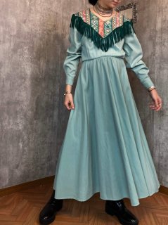 <img class='new_mark_img1' src='https://img.shop-pro.jp/img/new/icons14.gif' style='border:none;display:inline;margin:0px;padding:0px;width:auto;' />1970s USA WESTERN DESIGN DRESS