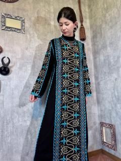 1970s EMBROIDERED BLACK DRESS